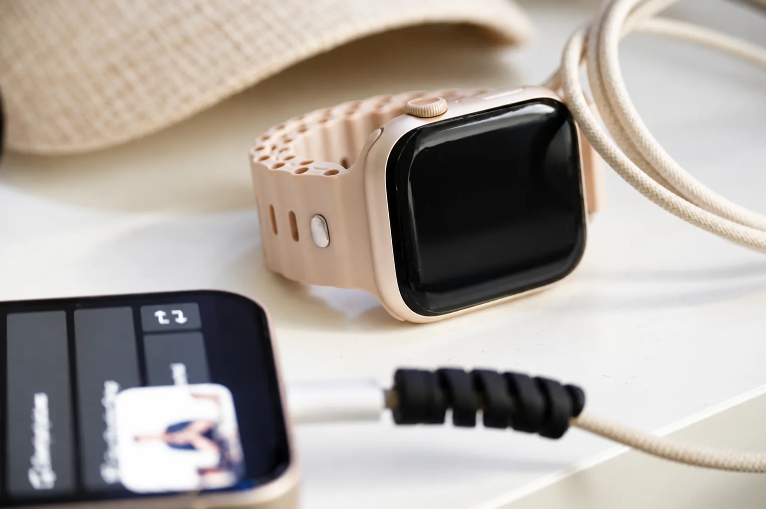 2026100912514117.png 01-wearable-photo.png
